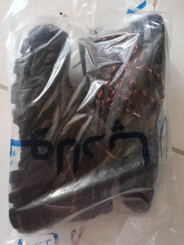 کفش ایمنی مال شرکت نفت سایز 43 فولاد پا ملت سابق|کیف، کفش، کمربند|پرند, فاز ۵|دیوار