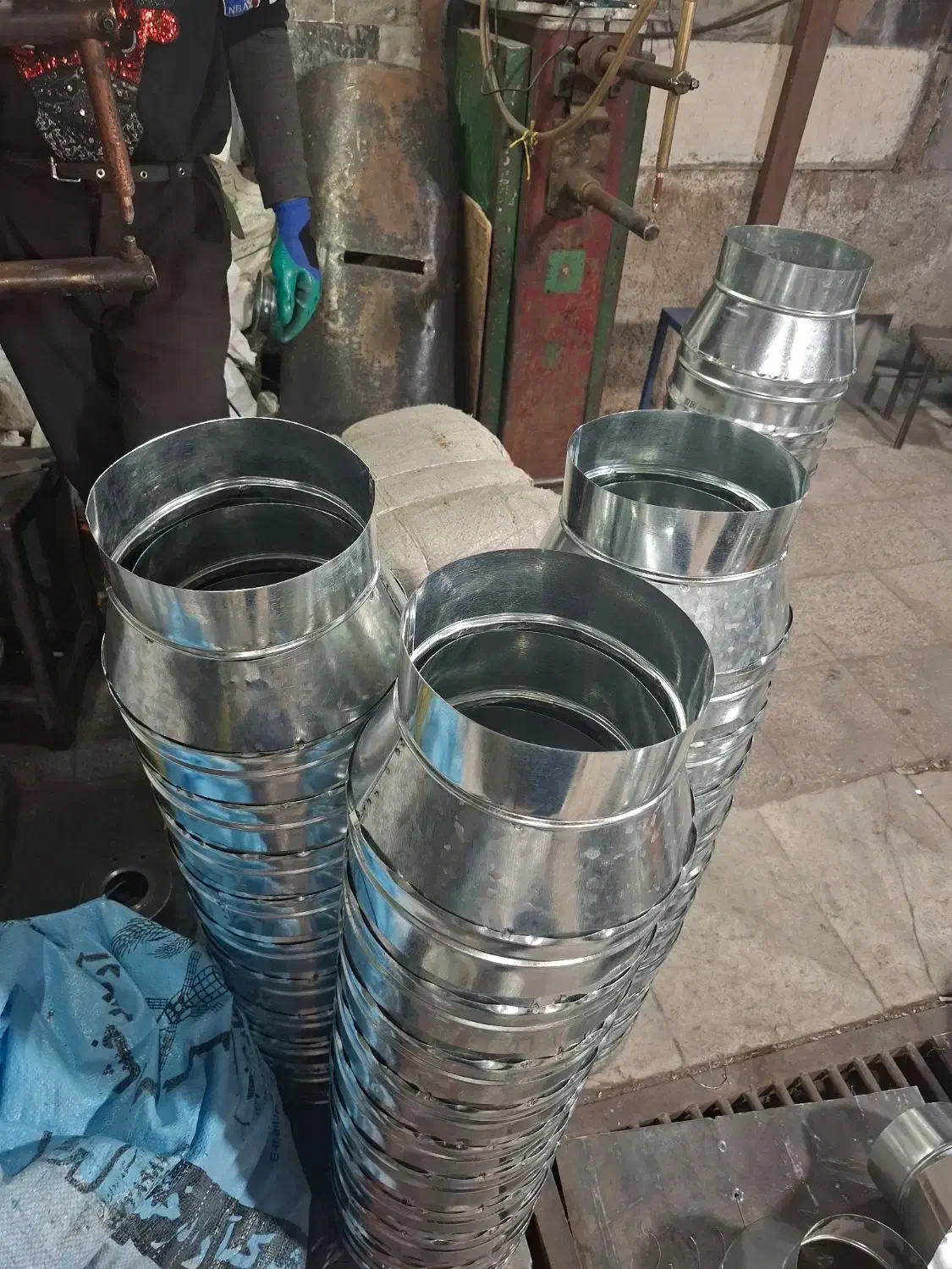 استخدام کارگر کارگاه حلبی سازی|استخدام صنعتی، فنی، مهندسی|تهران, سیروس|دیوار