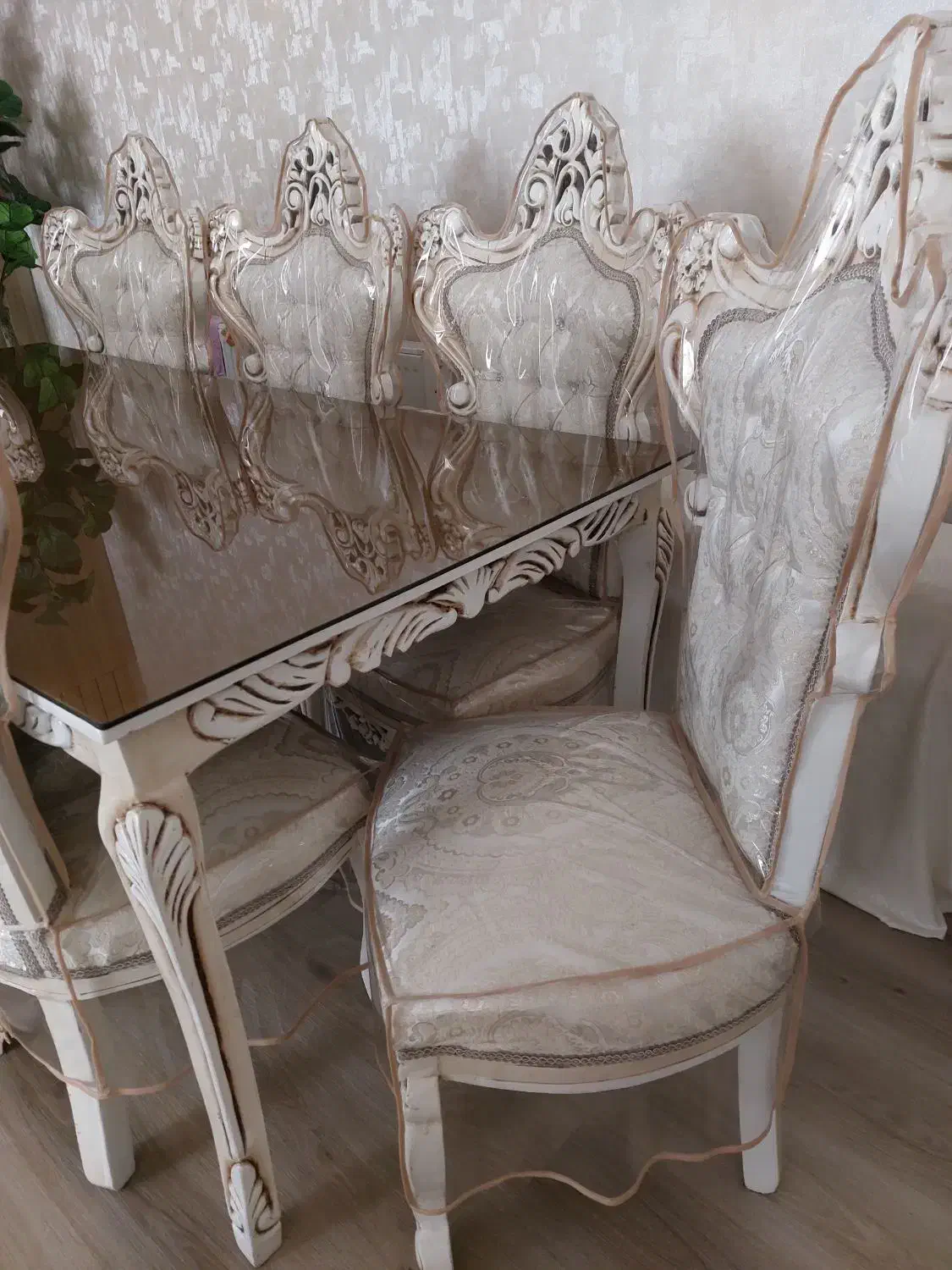 میز ناهار خوری ۸ نفره کلاسیک نو|میز و صندلی غذاخوری|آباده, |دیوار