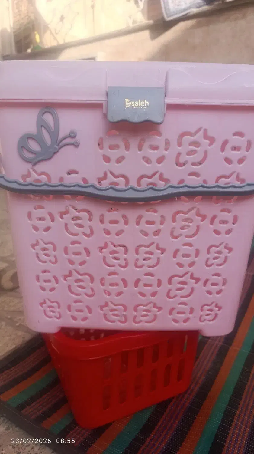 سبد بزرگ|ظروف نگهدارنده، پلاستیکی، یک‌بارمصرف|ایلام, |دیوار