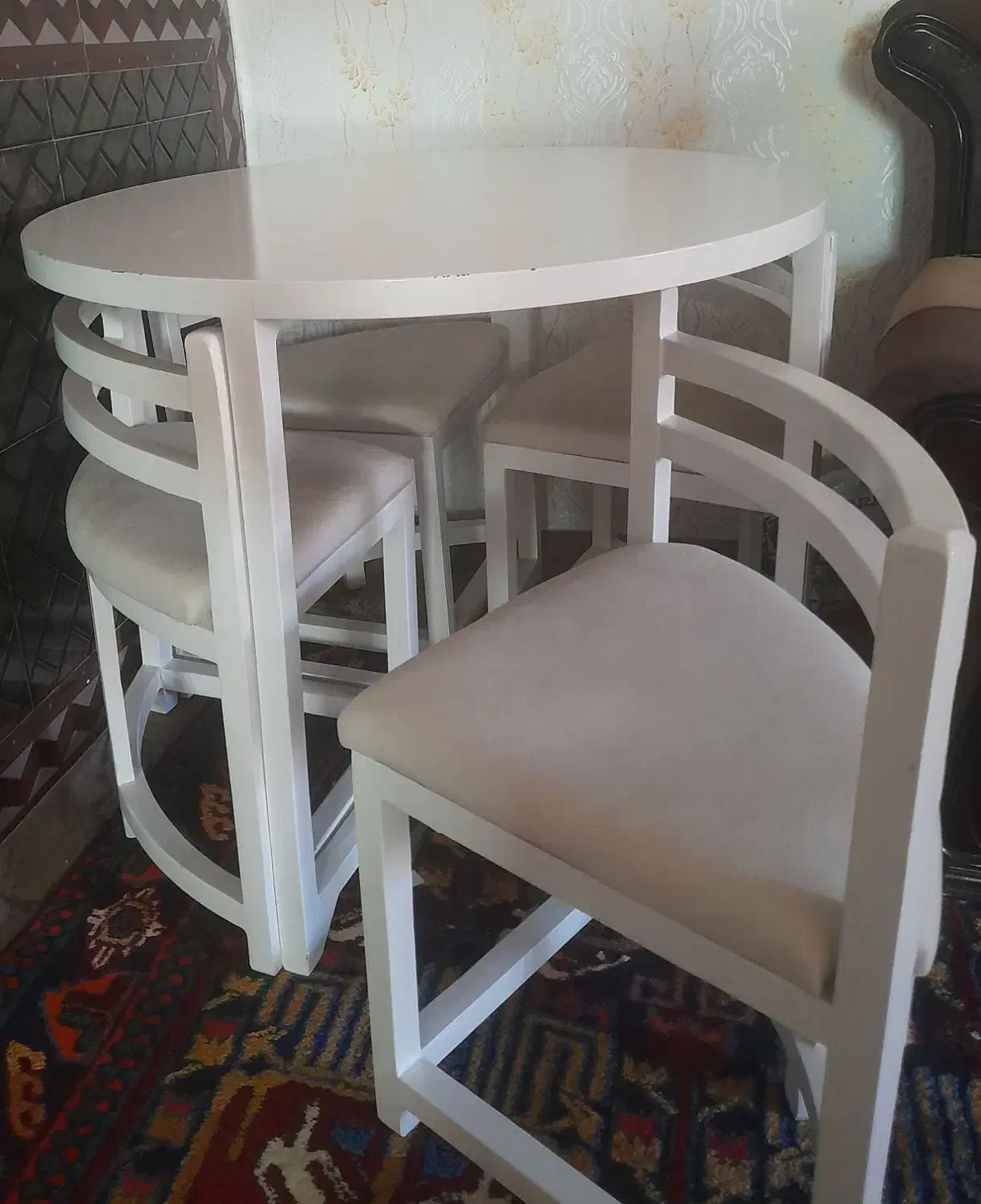 میز غذا خوری گرد ۴ نفره|میز و صندلی غذاخوری|خلخال, |دیوار