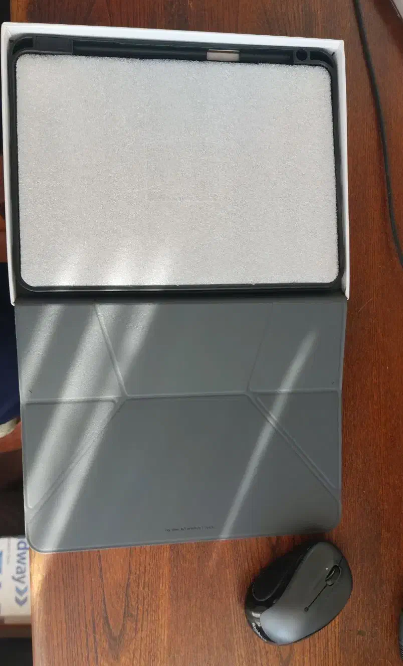 کاور آیپد پرو ۱۱ اینچی SlimFlex با هولدر قلم|لوازم جانبی موبایل و تبلت|رشت, کاکتوس|دیوار