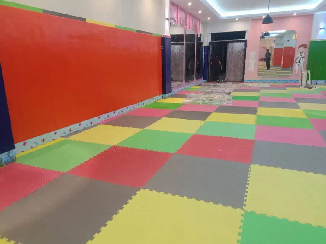 مجموعه ورزشی تخصصی کودک لوتوس فاز صفر|استخدام آموزشی|پرند, فاز ۰|دیوار