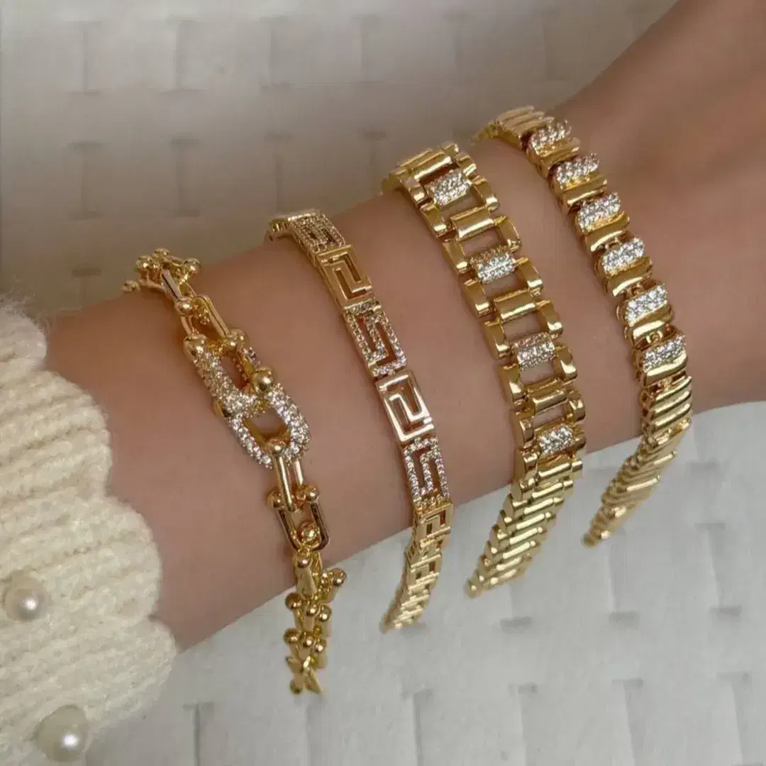 هدیه جذاب برای خانم ها پیش ماست|بدلیجات|مرودشت, بیست متری بیمارستان|دیوار