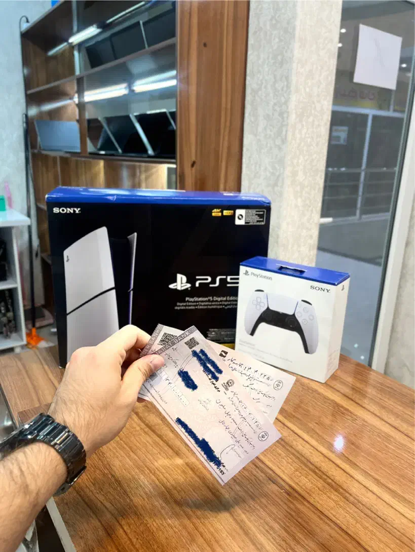 فروش اقساطی پلی استیشن ps5 فقط با دو برگ چک|کنسول، بازی ویدئویی و آنلاین|اهواز, کوی ترابری|دیوار
