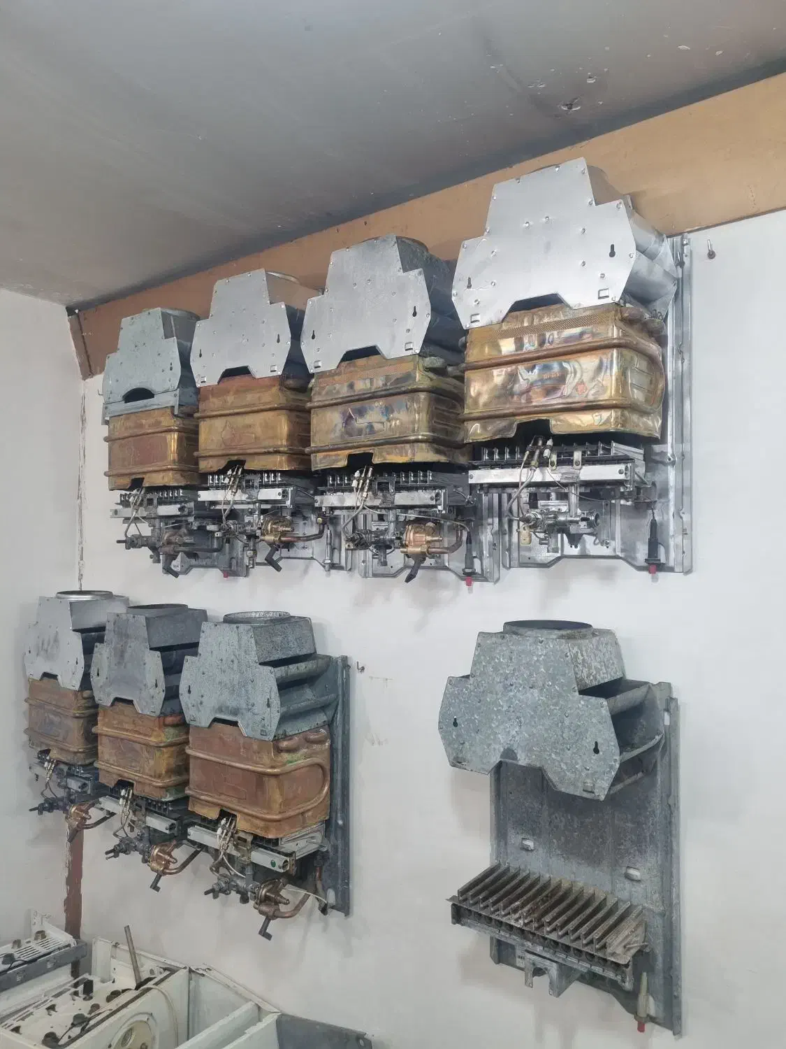 آبگرمکن دیواری  ۳۱۱۵ کارکرده|آبگرمکن، پکیج، شوفاژ|اسلامشهر, شهرک مهدیه|دیوار