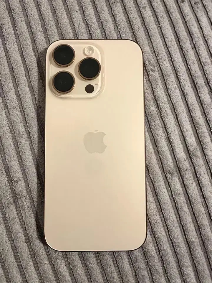 آیفون 16 پرو 256 گیگ در حد|موبایل|قم, زنبیل آباد|دیوار