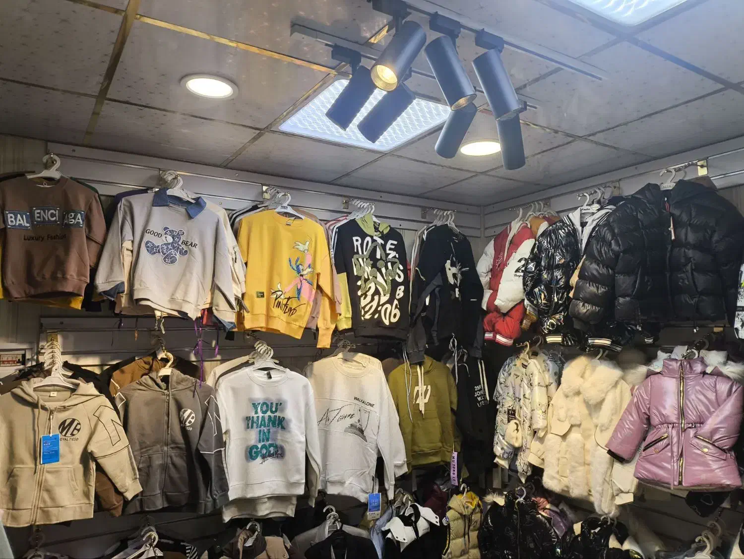 فروش ملک تجاری ۱۲ متری در پاساژ خسرو تاش|فروش مغازه و غرفه|بومهن, |دیوار