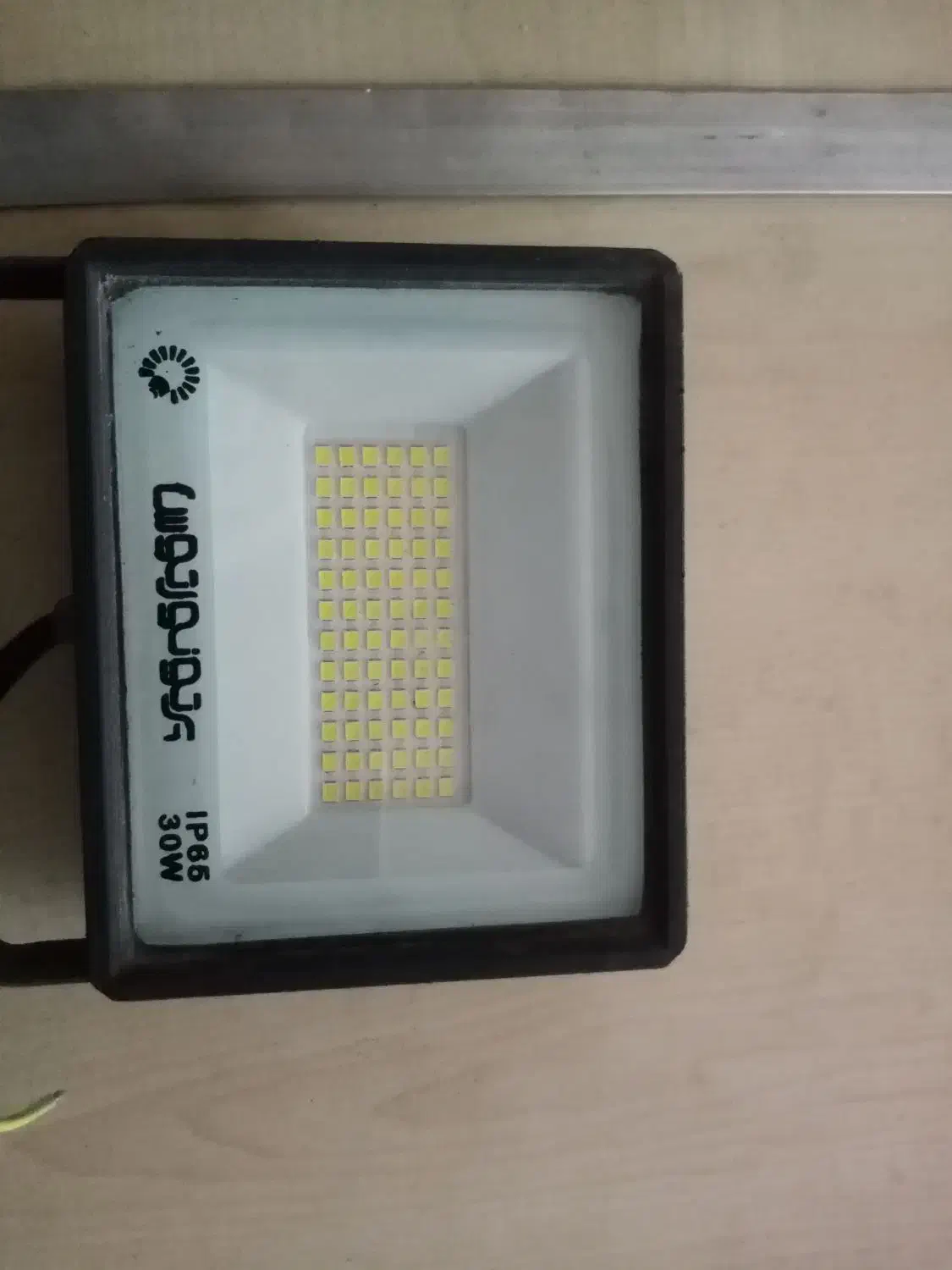 پروژکتور و ترانس در حد نو|تلویزیون و پروژکتور|تبریز, |دیوار