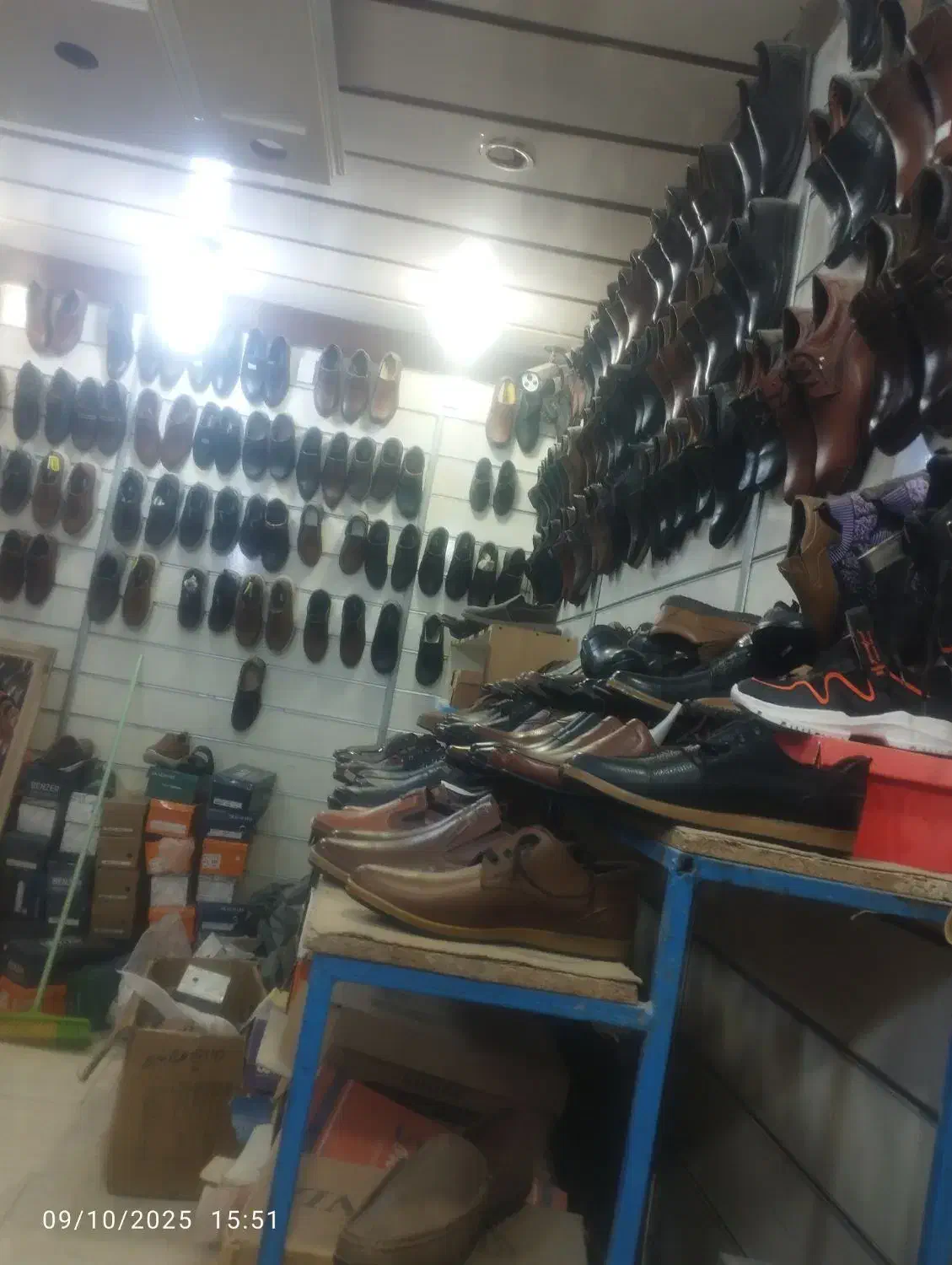 فروش مغازه کفش فروشی|اجارهٔ مغازه و غرفه|سراوان, |دیوار