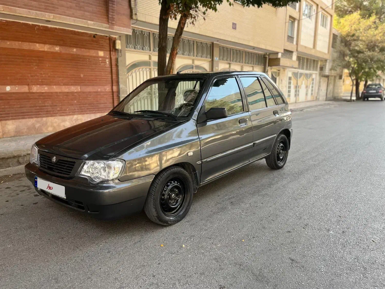 ۱۱۱مدل ۹۷|خودرو سواری و وانت|شاهین‌شهر, عطار|دیوار