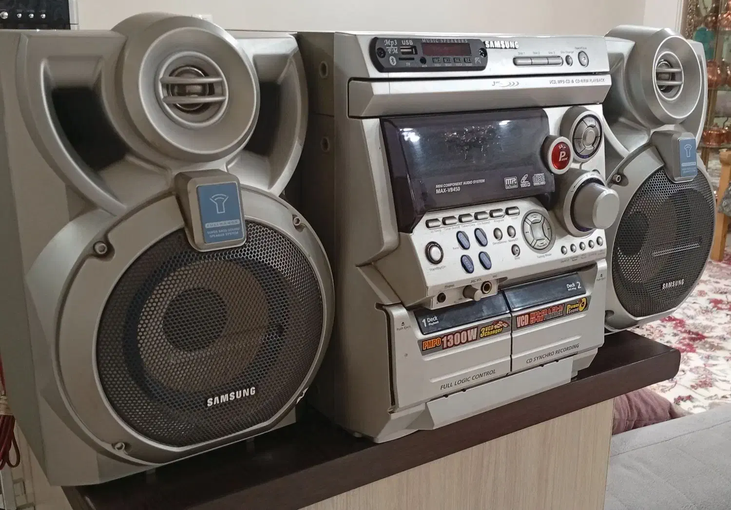 یک دستگاه رادیو ضبط سی دی خور سامسونگ|سیستم صوتی خانگی|تهران, بهداشت|دیوار