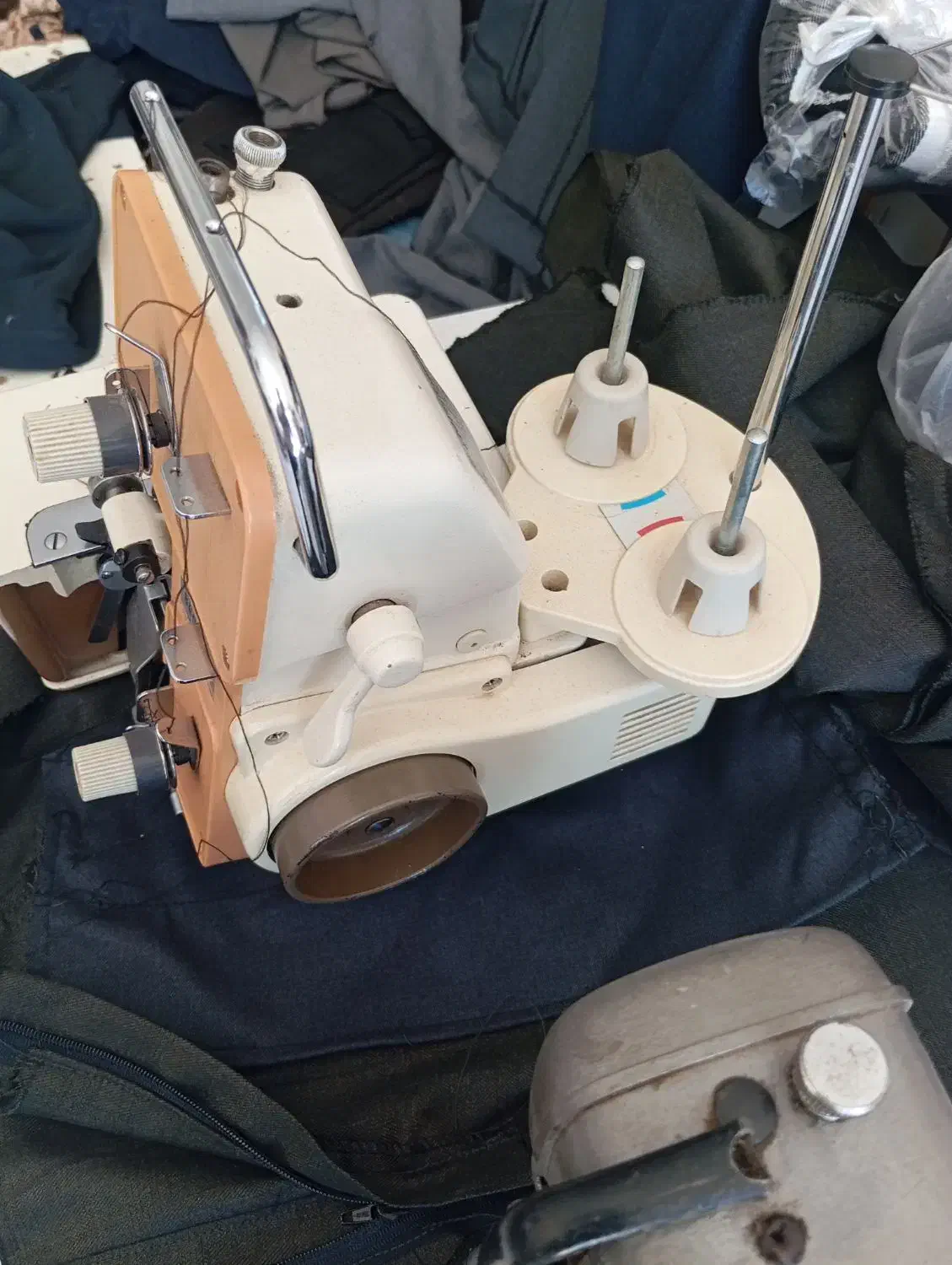 چرخ‌‌سردوز‌دونخ‌ژاپن|چرخ خیاطی و ریسندگی|بیرجند, |دیوار