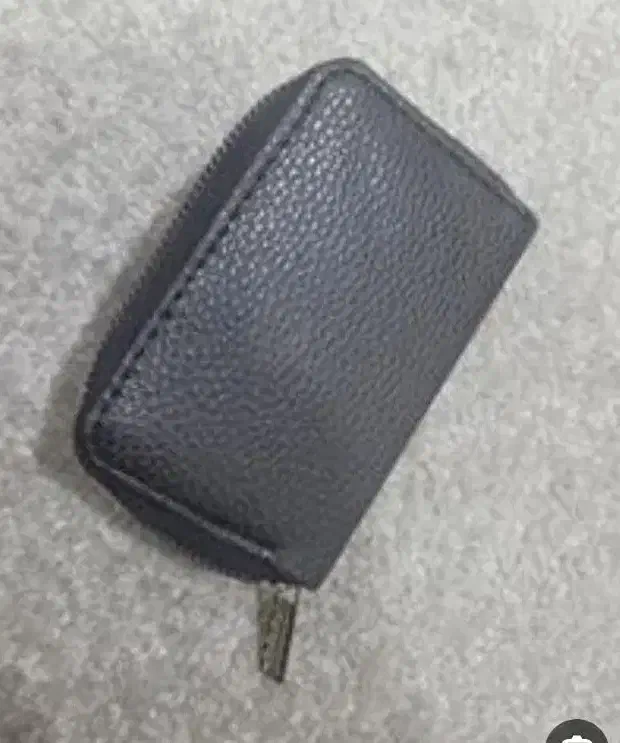 مدارک گمشده|اشیا|بومهن, |دیوار