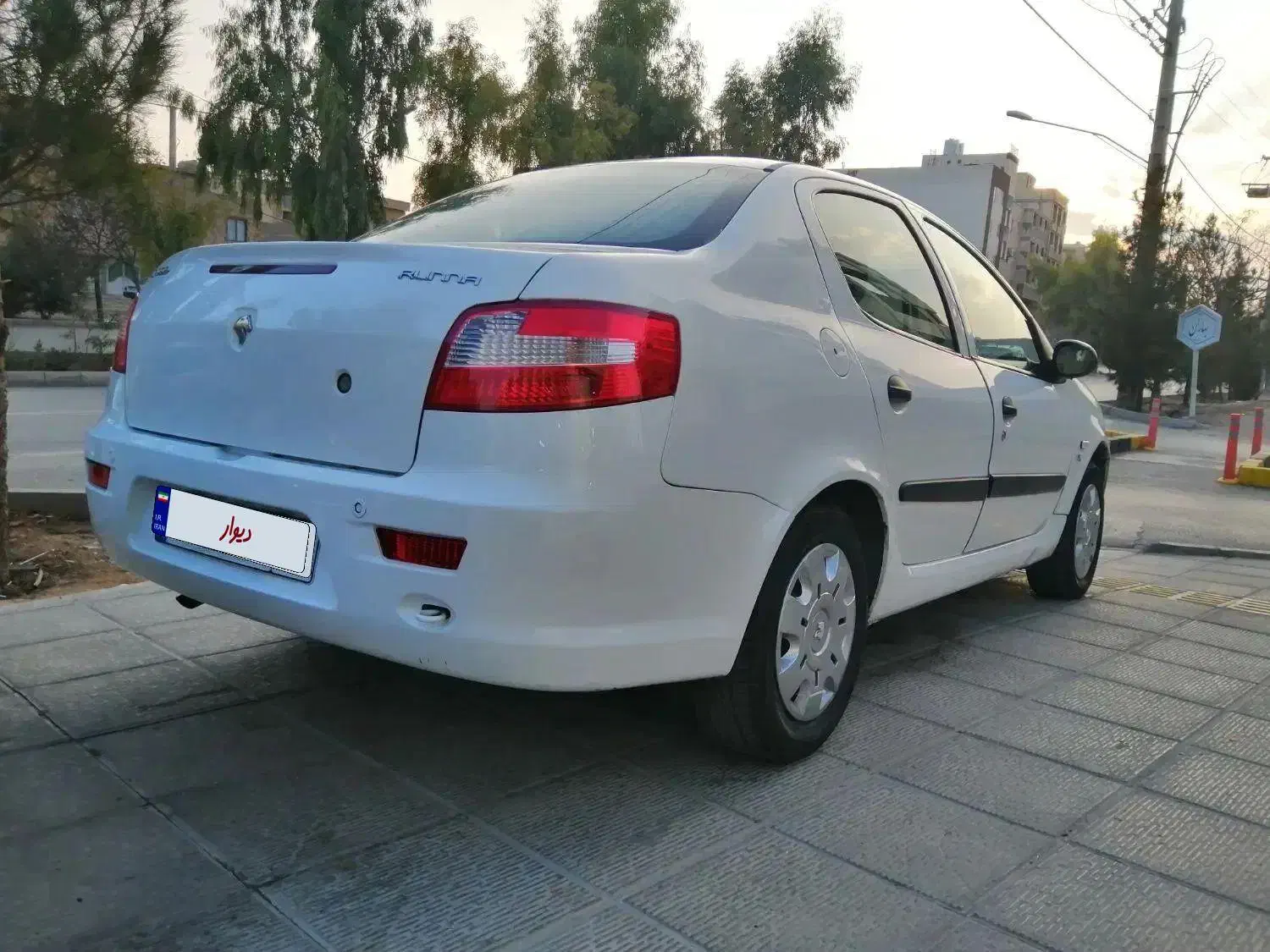 رانا Lx مدل 1393|خودرو سواری و وانت|اصفهان, شهرک میلاد|دیوار