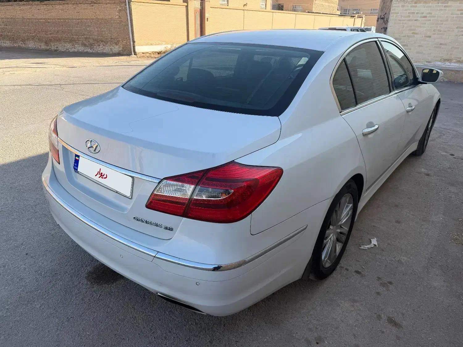 جنسیس۲۰۱۳|خودرو سواری و وانت|یزد, |دیوار