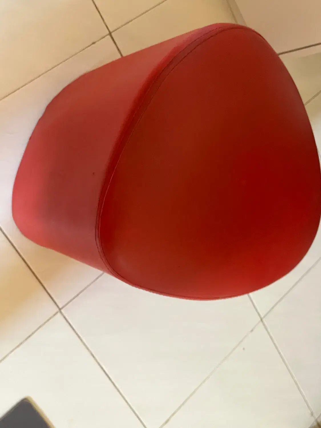 پاف|صندلی و نیمکت|شاهین‌شهر, شهرک میلاد|دیوار