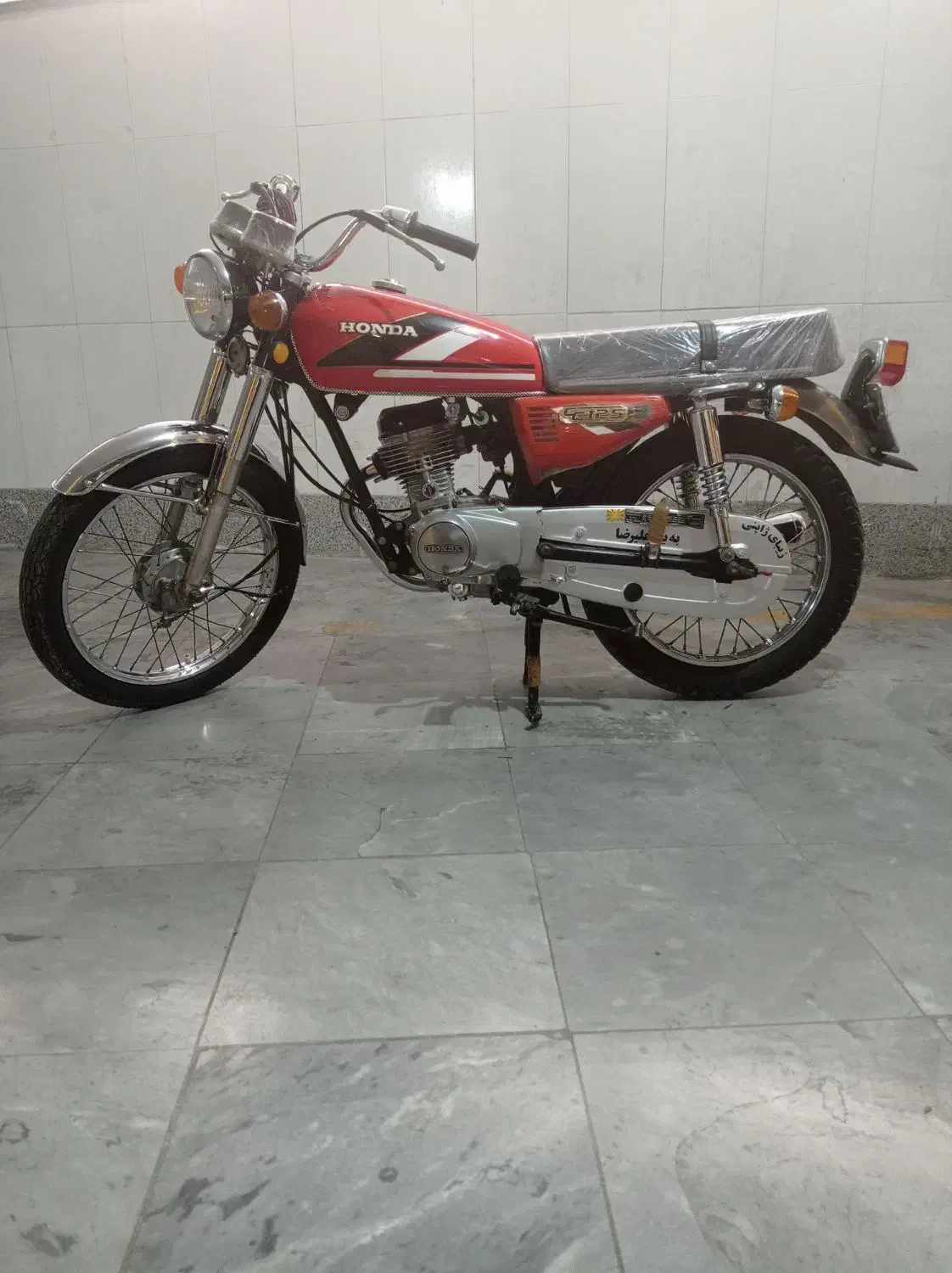 هوندا اصل ژاپن سری ۲۳لاکاغذی|موتورسیکلت|اصفهان, پوریای ولی|دیوار