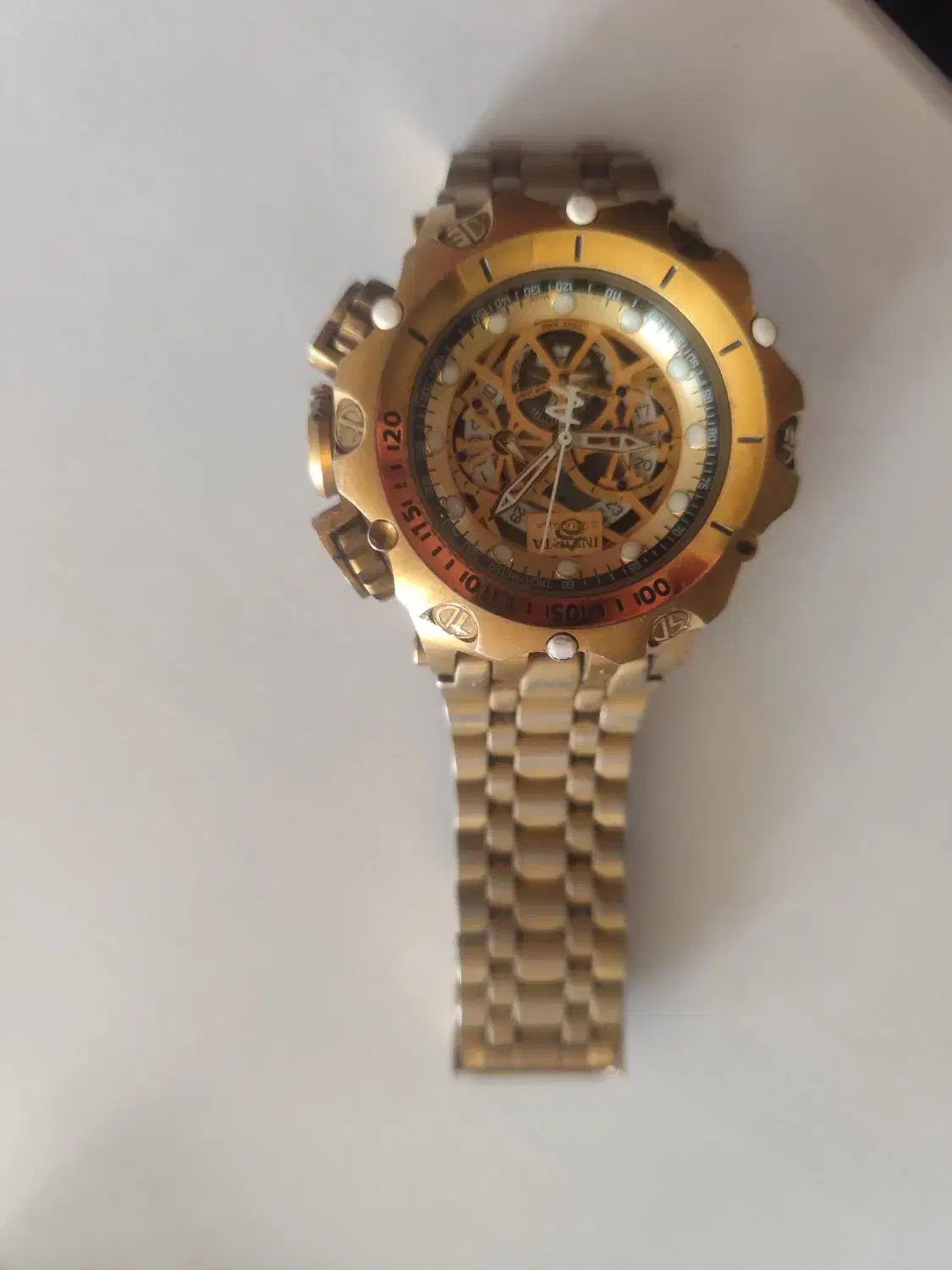 ساعت اینویکتا|ساعت|چهارباغ, |دیوار