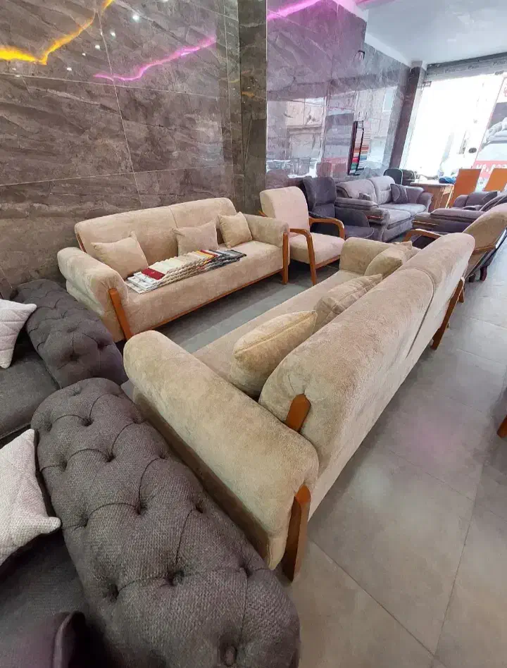 شهر مبل مبلمان مدرن  راحتی|مبلمان خانگی و میز عسلی|پرند, فاز ۴|دیوار