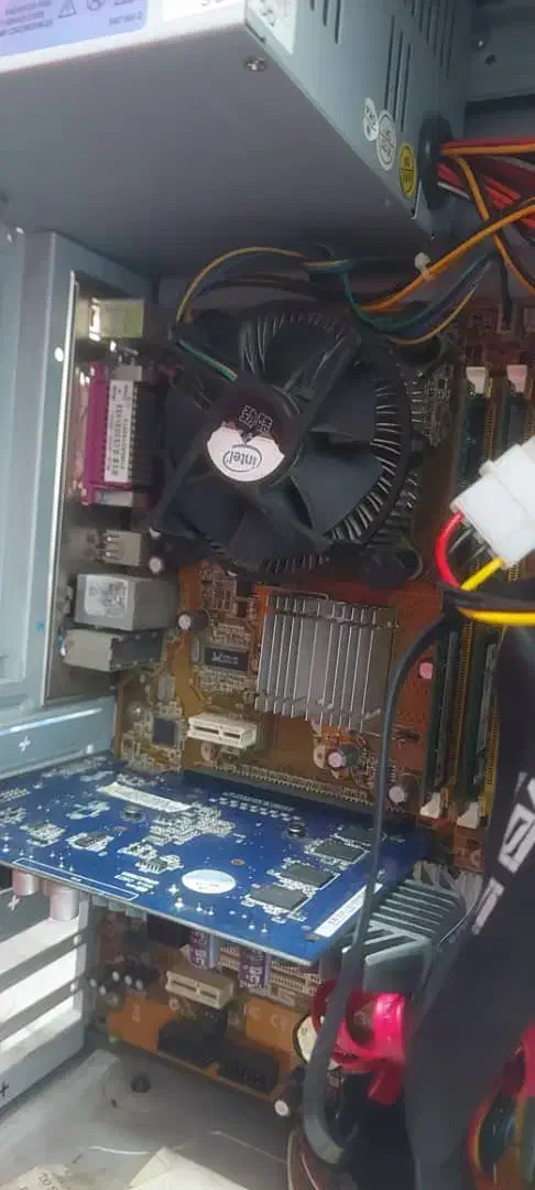 کیس کامپیوتر و مانیتور|رایانه رومیزی|تنکابن, |دیوار