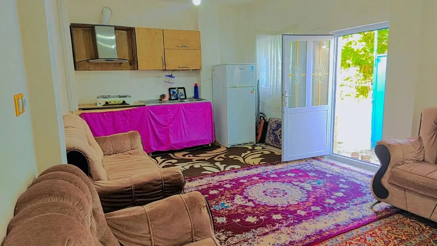 یک واحد ویلایی خانوادگی|اجارهٔ کوتاهمدت آپارتمان و سوئیت|کوچصفهان, |دیوار