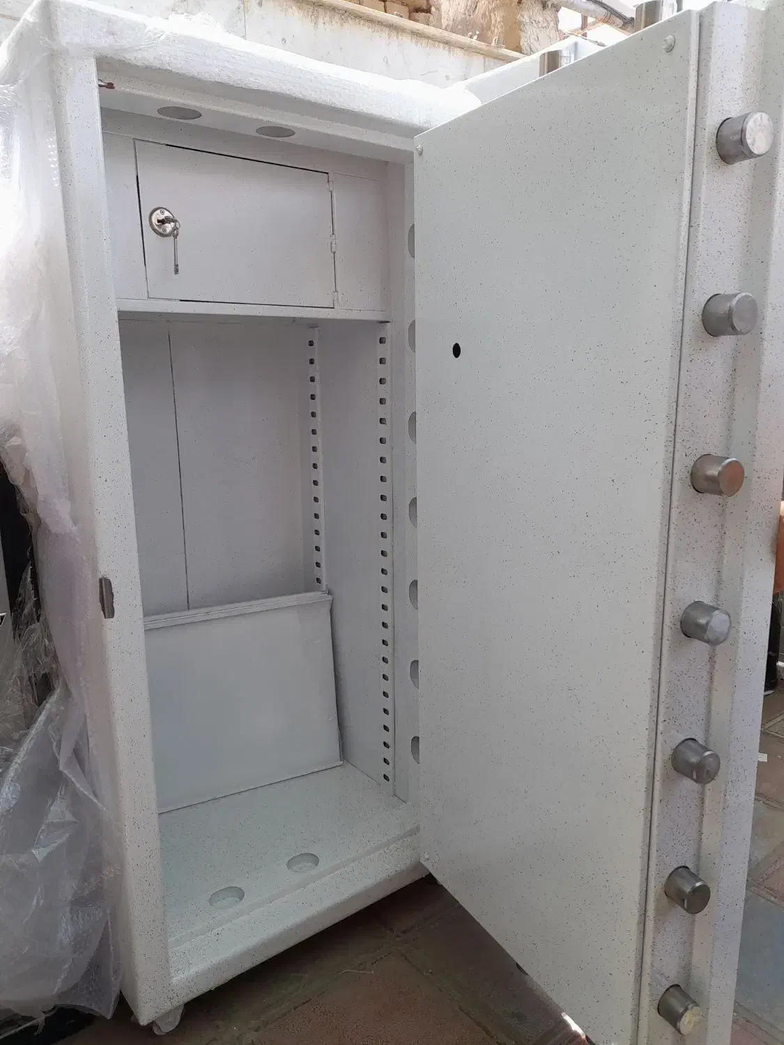 گاوصندوق بانکی و طلا فروشی|ابزارآلات|بجنورد, |دیوار