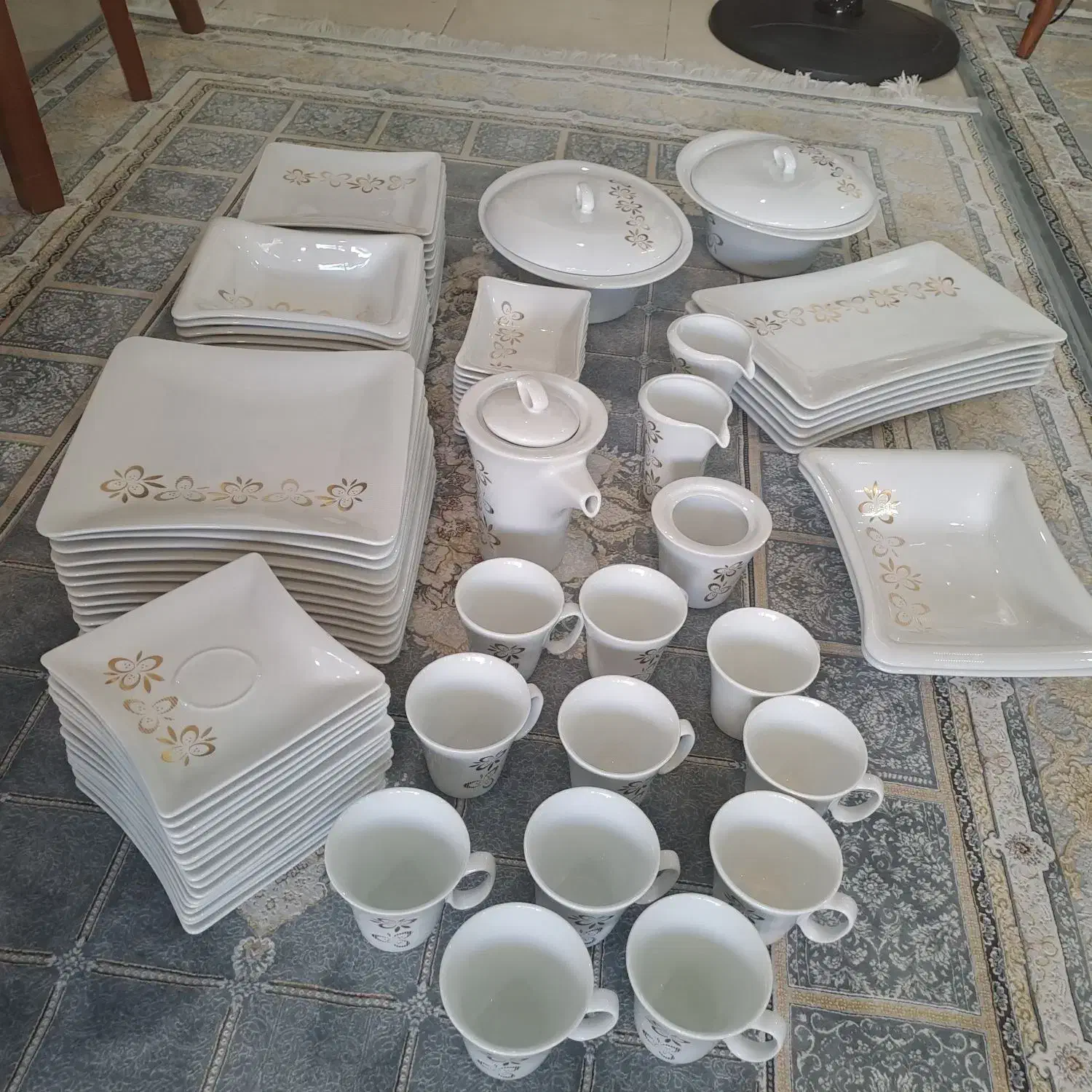 چینی زرین ۸۶پاچه|ظروف سرو و پذیرایی|تهران, هفده شهریور|دیوار