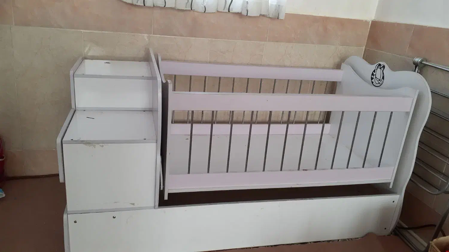 تخت وکمددرحد|تخت و سرویس خواب|قم, شهرک امام حسن|دیوار