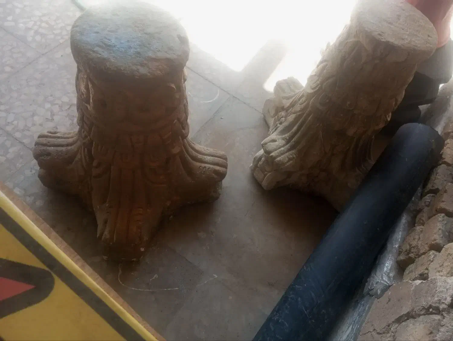 سر ستون قاجاری قدیمی|کلکسیون اشیاء عتیقه|قم, نیروگاه|دیوار