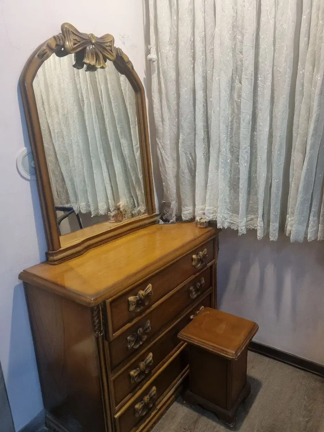 تخت و دراور و آیینه|تخت و سرویس خواب|مشهد, صیاد شیرازی|دیوار