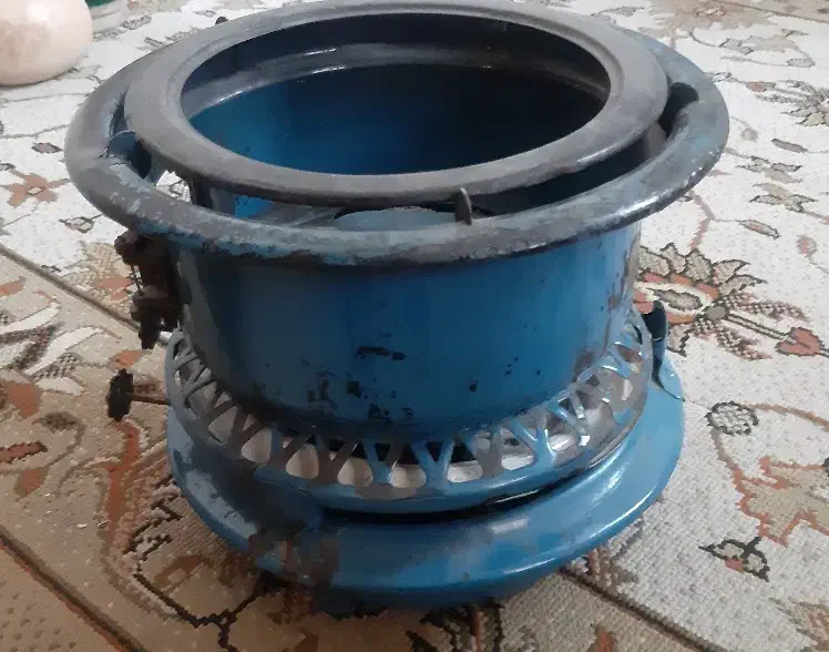 چراغ سه فیتیله و وسایل قدیمی|کلکسیون اشیاء عتیقه|تهران, سبلان (لشگر)|دیوار