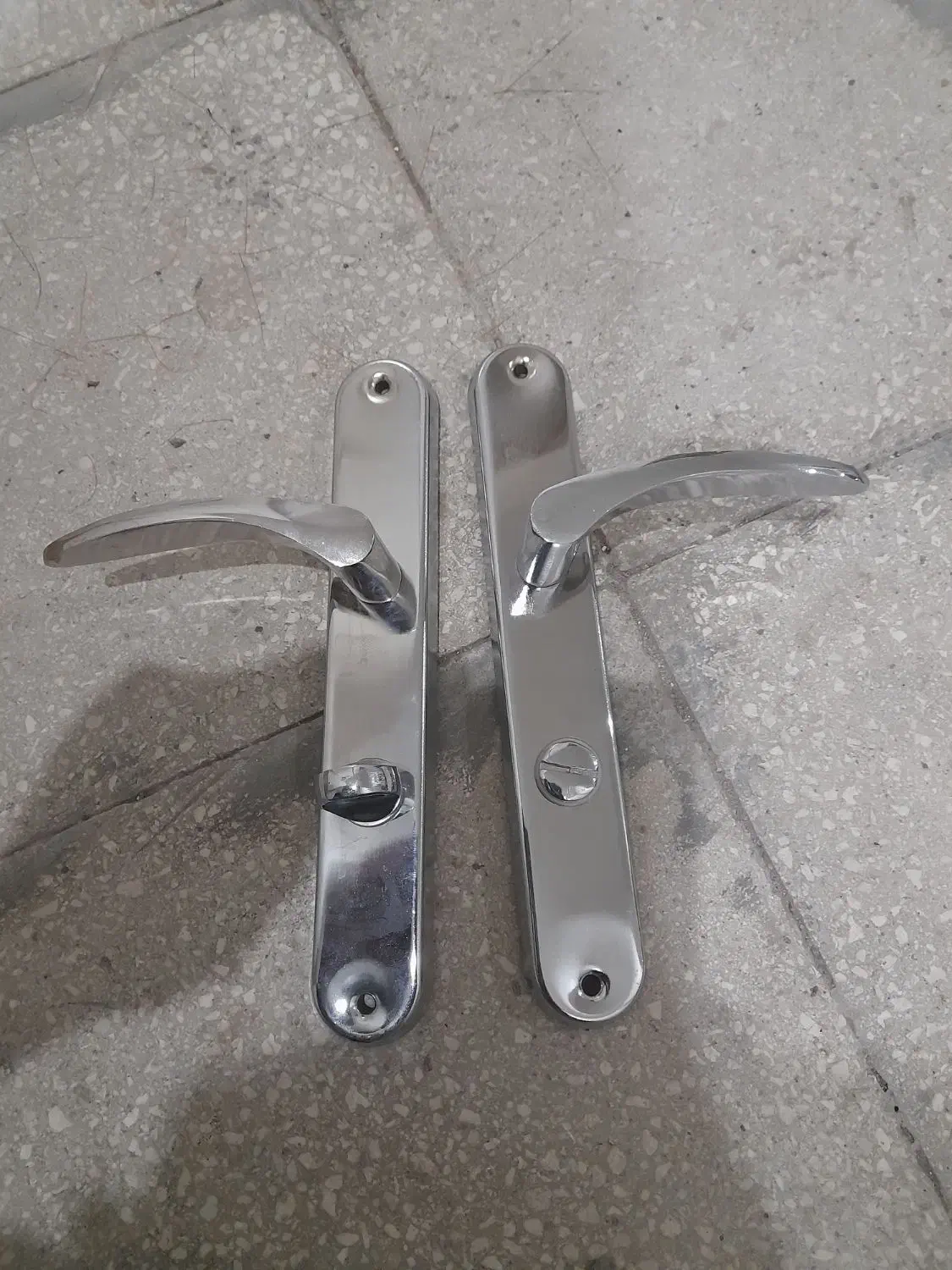 قفل و دستگیره و کابل|مصالح و تجهیزات ساختمان|گلبهار, شهر جدید گلبهار|دیوار