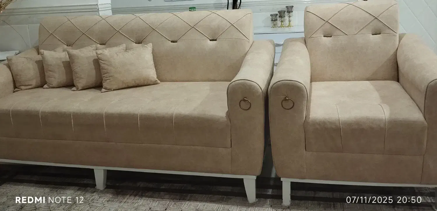 مبل قیمت ۲۰ تومان|مبلمان خانگی و میز عسلی|سیرجان, |دیوار