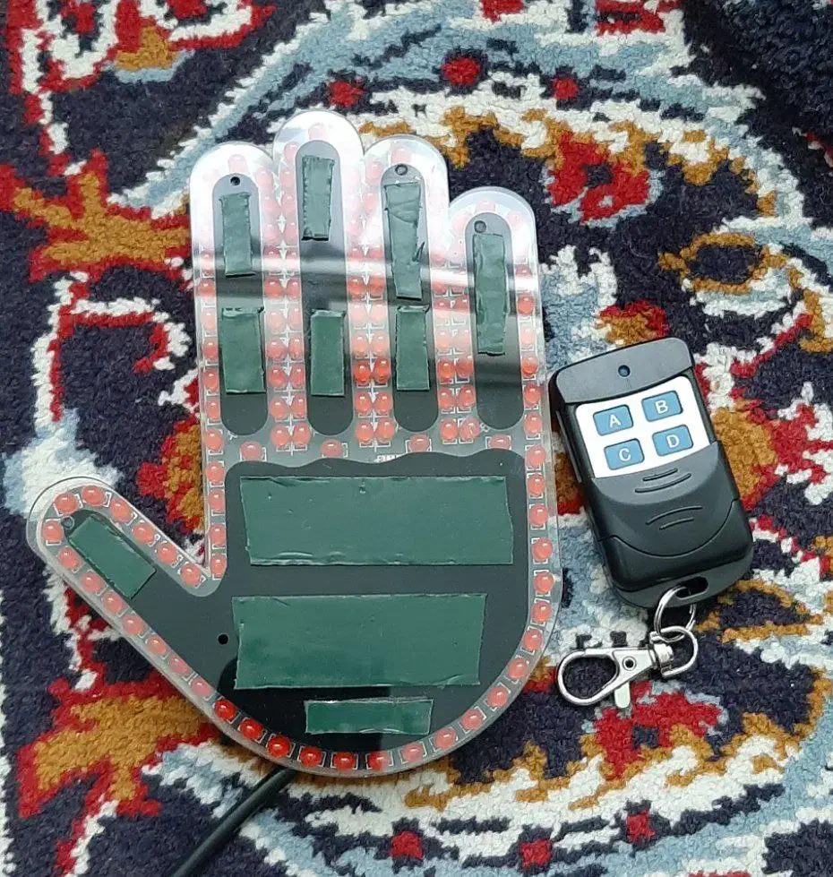 دست بیقرار|ریسه و چراغ تزئینی|بجنورد, |دیوار