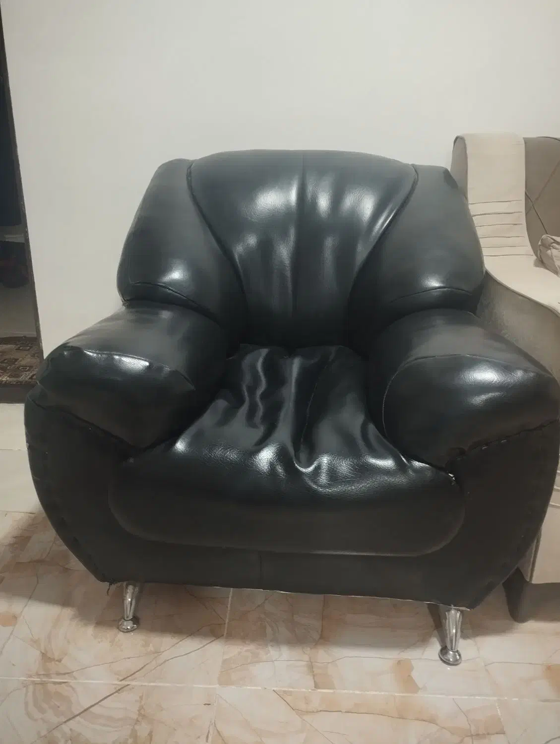 مبل راحتی چرم|مبلمان خانگی و میز عسلی|بوکان, |دیوار