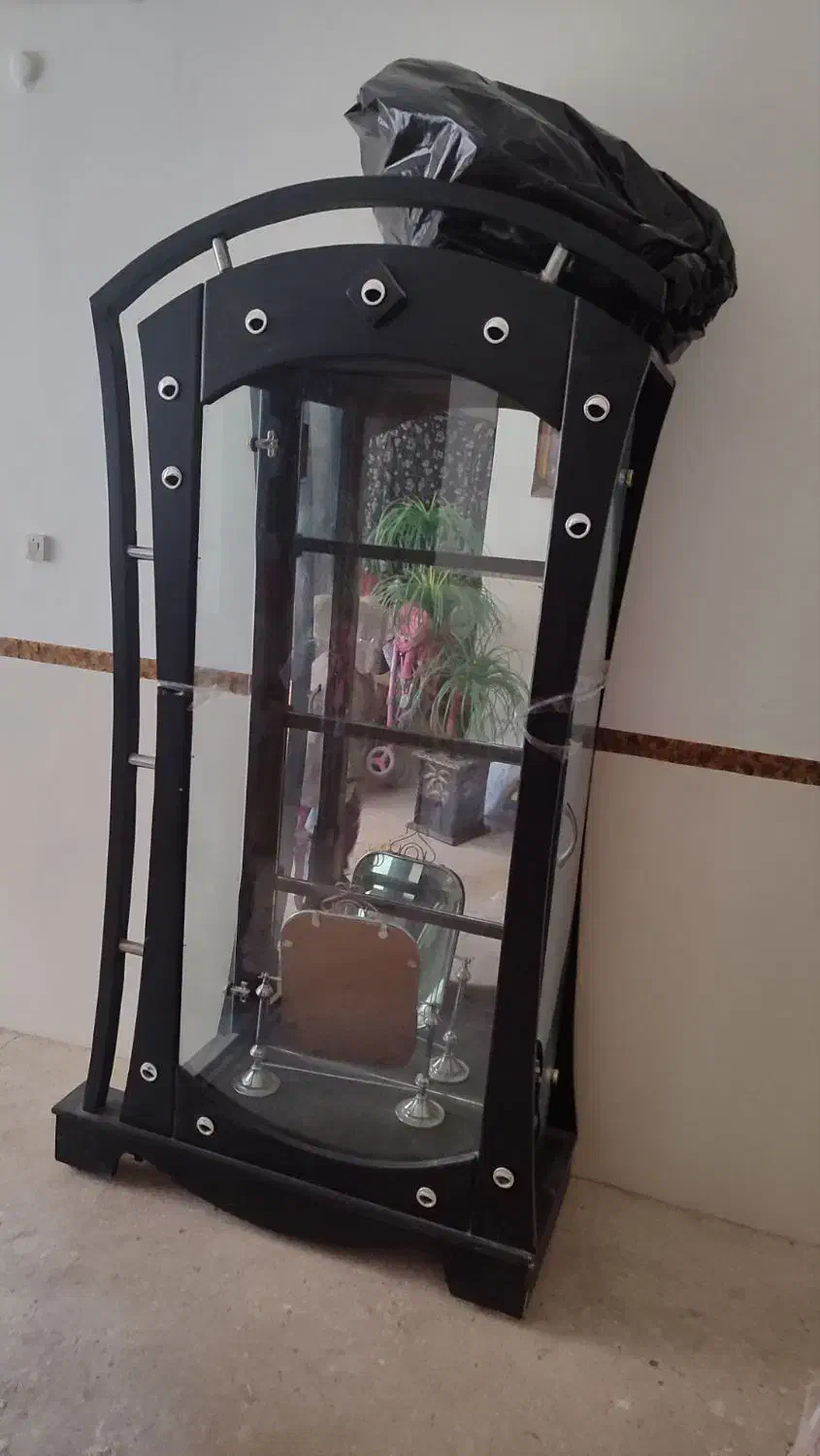 درآوروگنجه|جاکفشی، کمد، دراور|رشتخوار, |دیوار