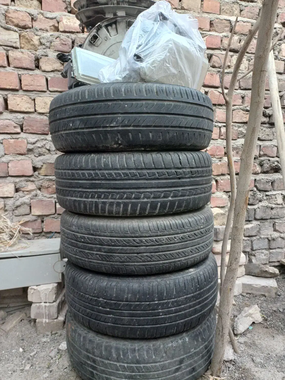 پنج حلقه رینگ و لاستیک فولادی ۱۴|قطعات یدکی و لوازم جانبی|زابل, |دیوار