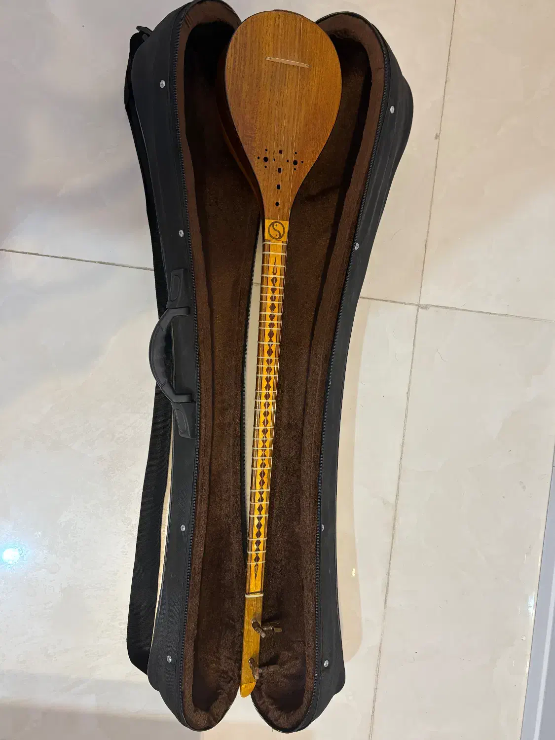 سه تار|سازهای سنتی|کرمان, |دیوار