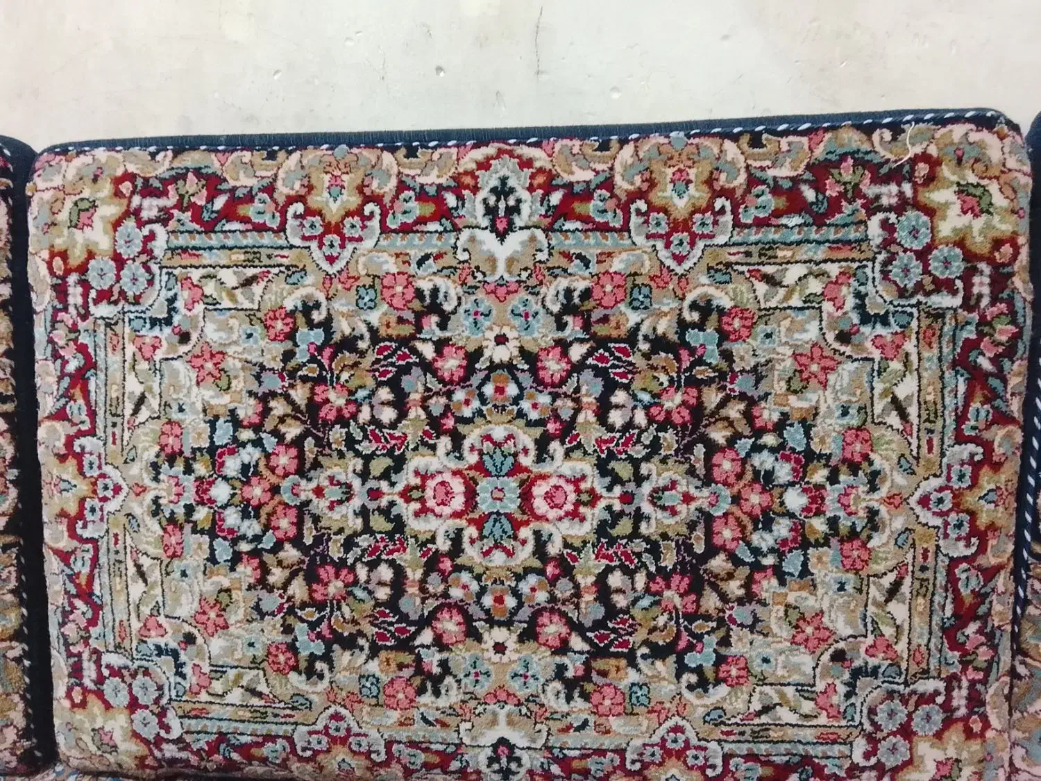 پشتی قالی|پشتی|کرمان, |دیوار