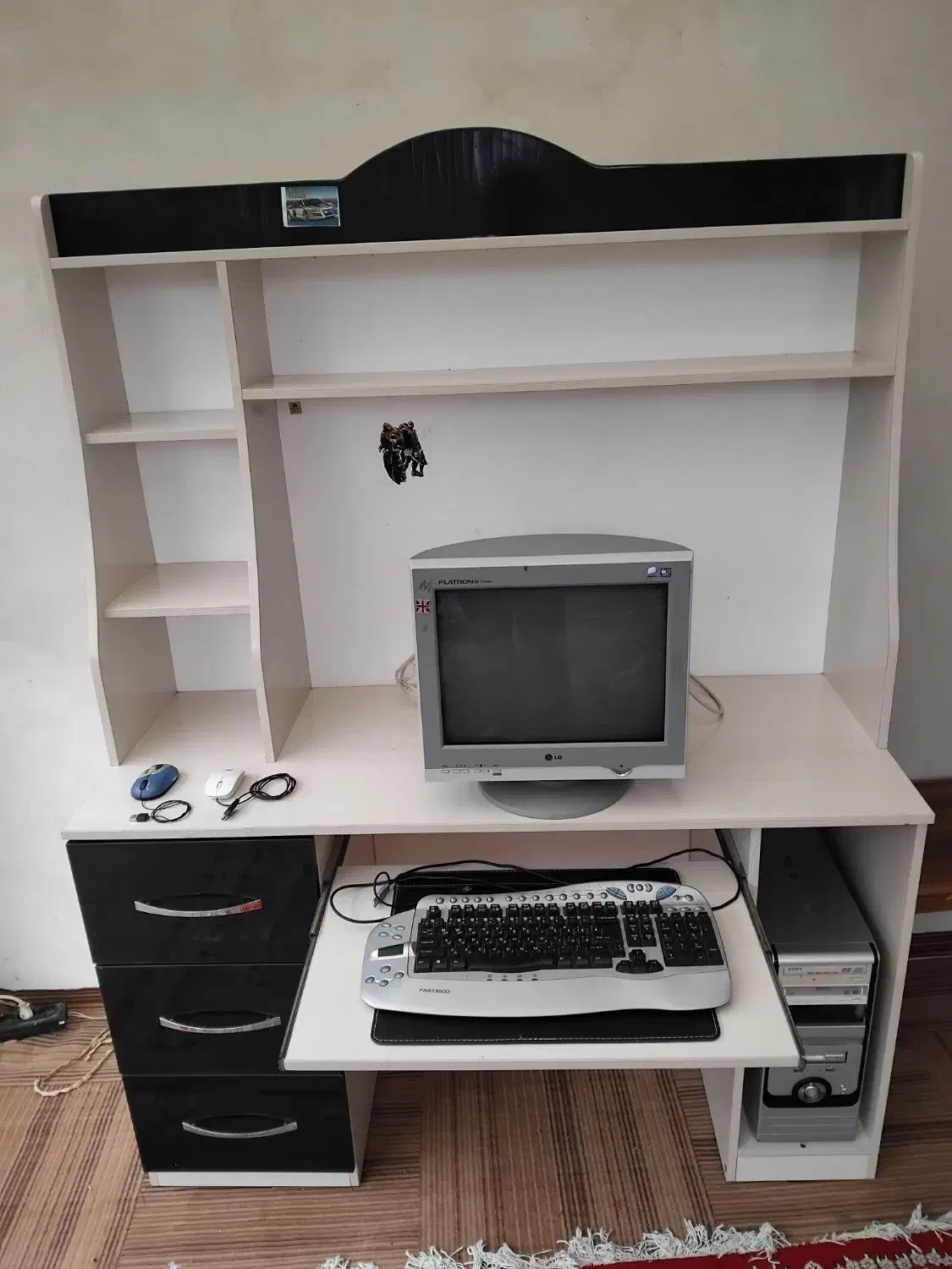 میزکامپیوتریا تحریر سفارشی ساخت|میز تحریر و کامپیوتر|رشت, کوی حسینی|دیوار