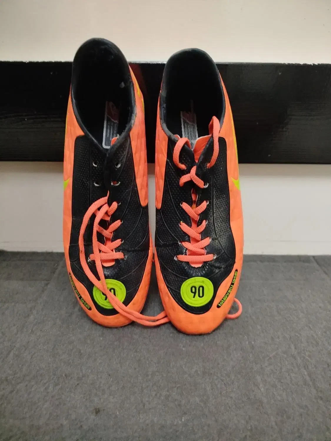 کفش ورزشی استوک|تجهیزات ورزشی|کازرون, |دیوار