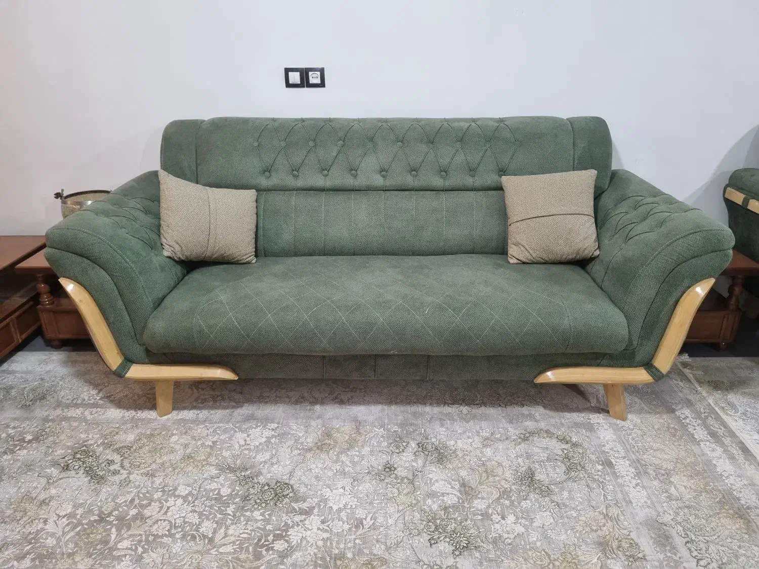 مبلمان ۸نفره با ۳تا جلو مبلی با چوب راش|مبلمان خانگی و میز عسلی|زابل, |دیوار