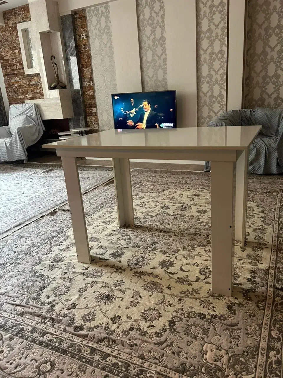 میز ۱۲۰ در ۸۰|میز و صندلی غذاخوری|تبریز, |دیوار