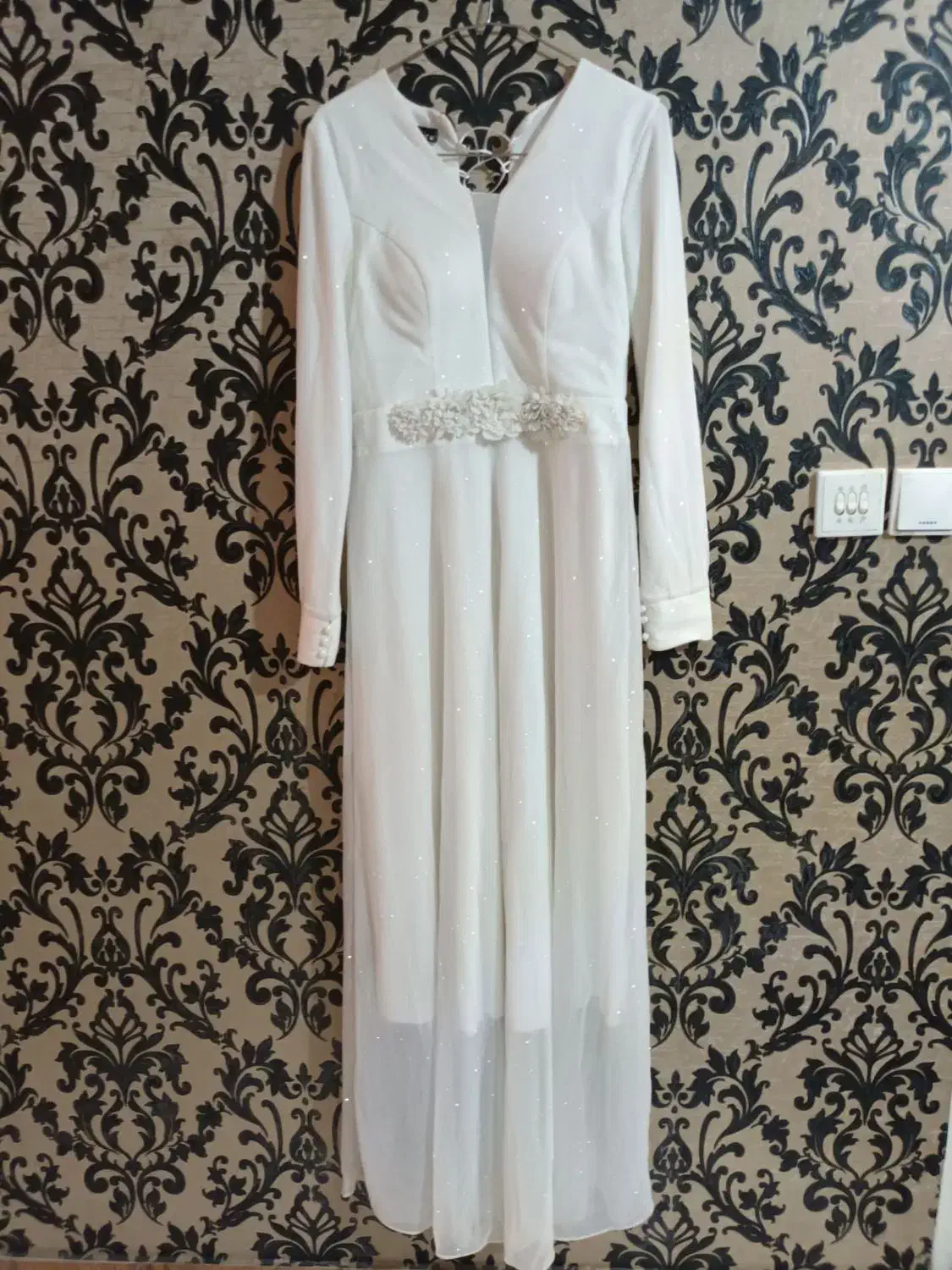 لباس مجلسی|لباس|مشهد, طبرسی شمالی|دیوار