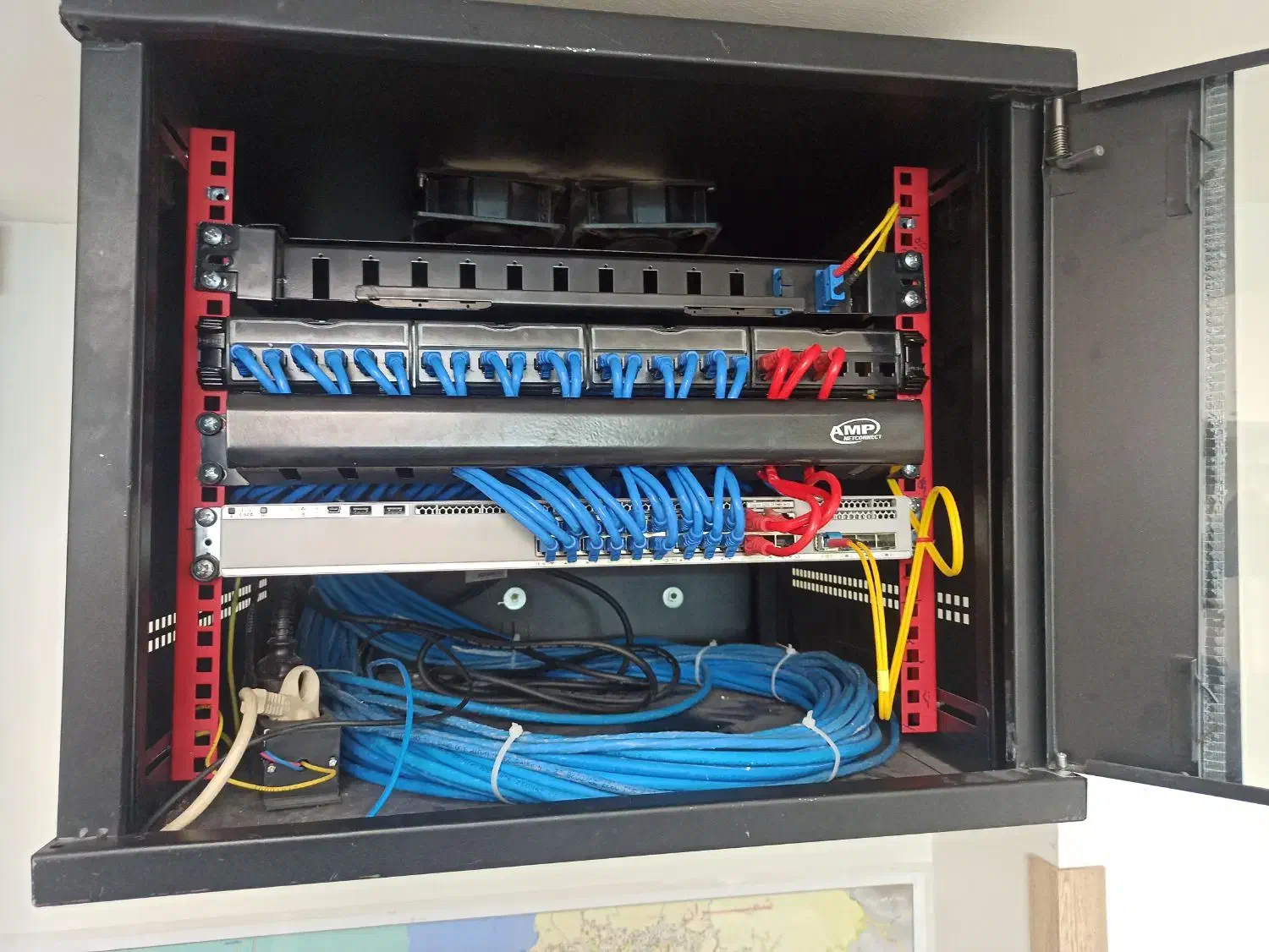 استخدام نیروی جوان برای کار دوربین مداربسته|استخدام صنعتی، فنی، مهندسی|یزد, |دیوار