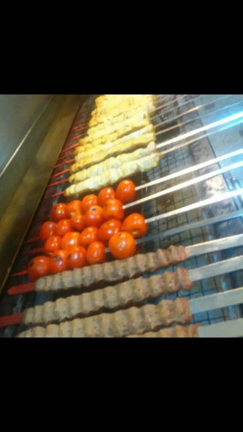 کباب پز ماهر،(کمک اشپز) نیازمندیم|استخدام خدمات فروشگاه و رستوران|اندیشه, اندیشه فاز ۱|دیوار