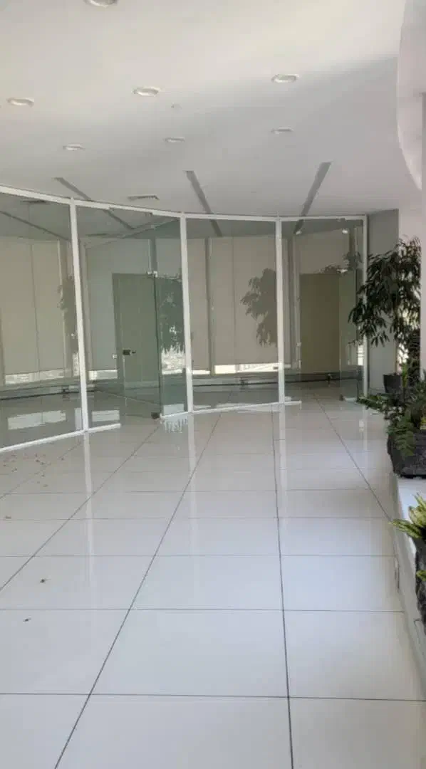 165متری/اطلس مال نیاوران/پارتیشن بندی کامل|اجارهٔ دفتر کار، اتاق اداری، مطب|تهران, فرمانیه|دیوار
