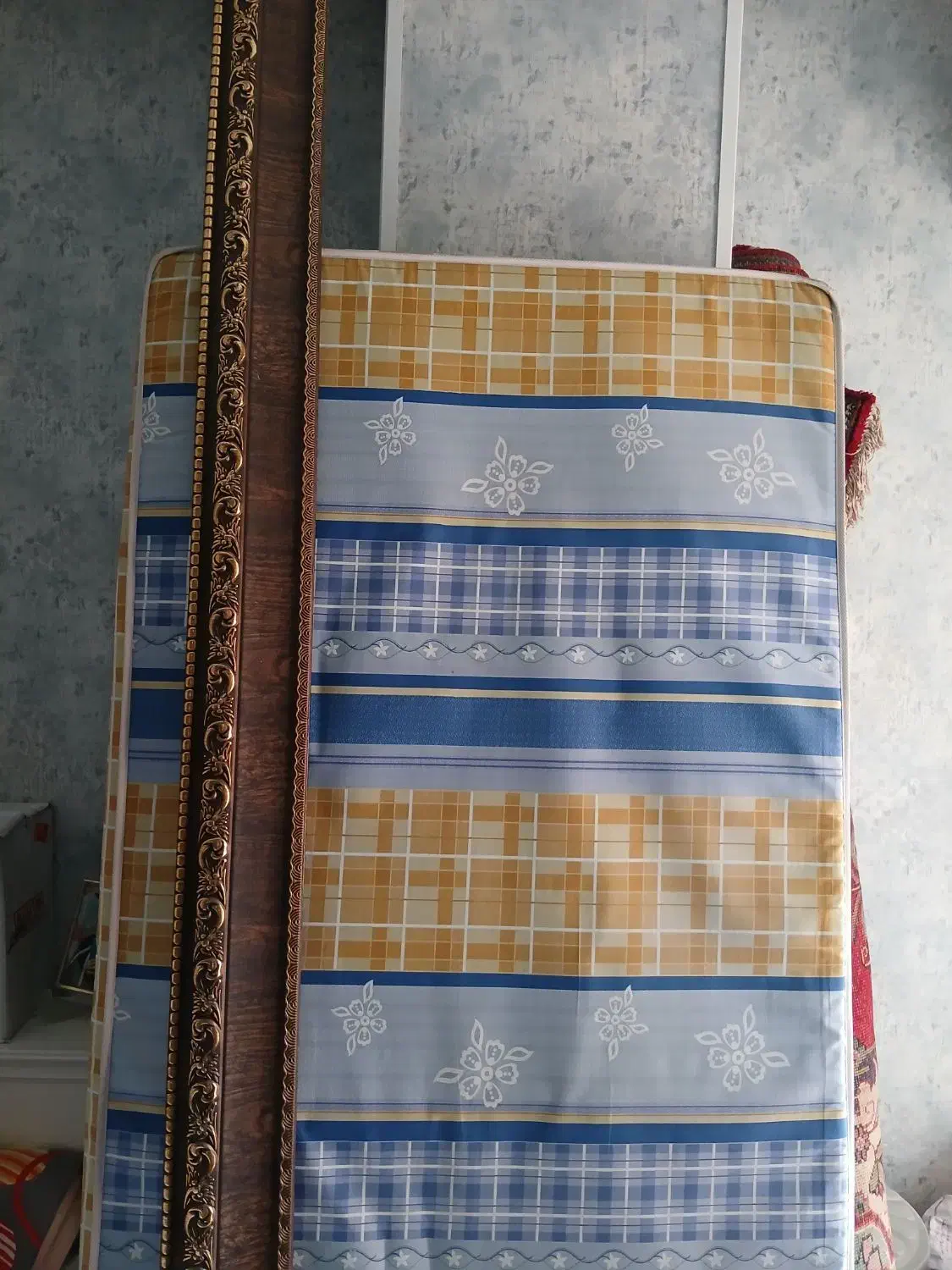 دوشک با کتیبه|تشک تختخواب|محمدشهر, شهرک پیام (مهرالبرز)|دیوار