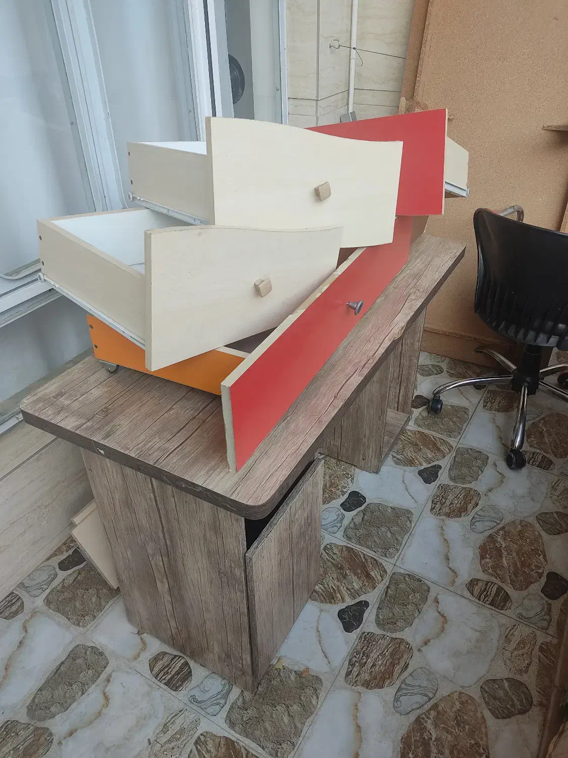 کمد ومیز تحریر|تخت و سرویس خواب|مرند, |دیوار